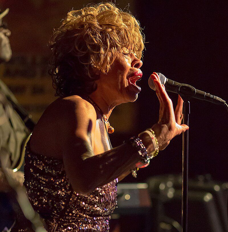 Lavelle White: Miss La-Vell