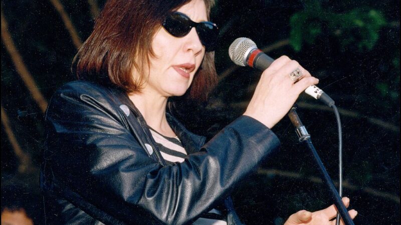 Lou Ann Barton: “Sugar coated love”