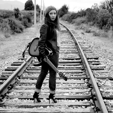 Elizabeth Coli: Hijas de la lluvia