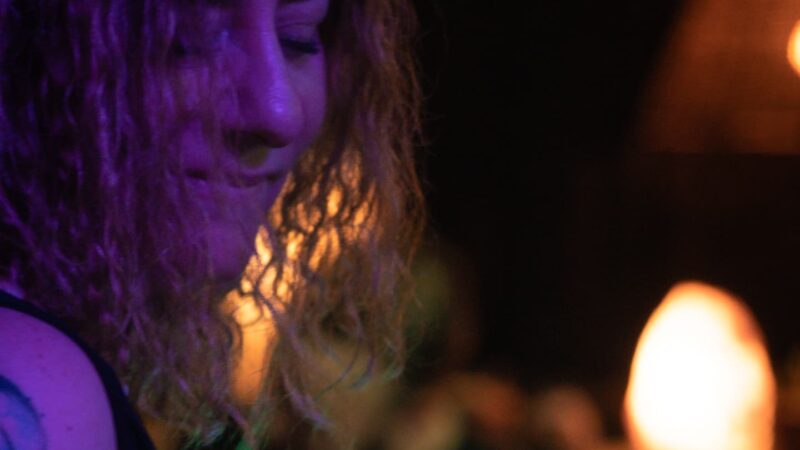 Nahí Azul: Intensa Bravura