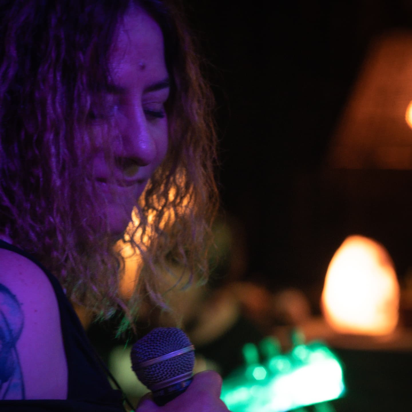 Nahí Azul: Intensa Bravura