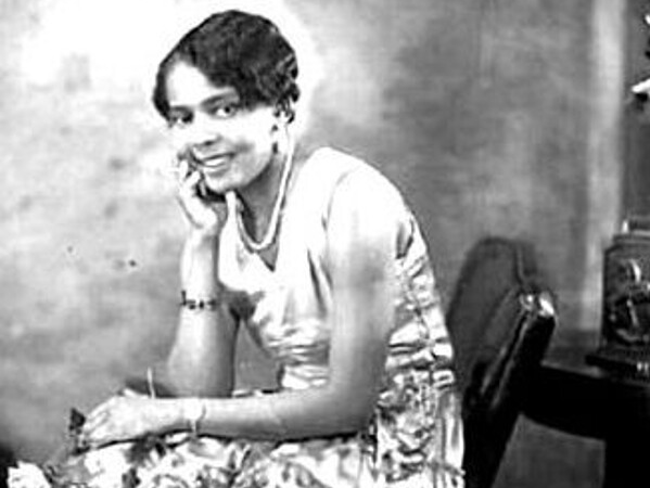 Esther Bigeou: la chica con la sonrisa del millón de dólares