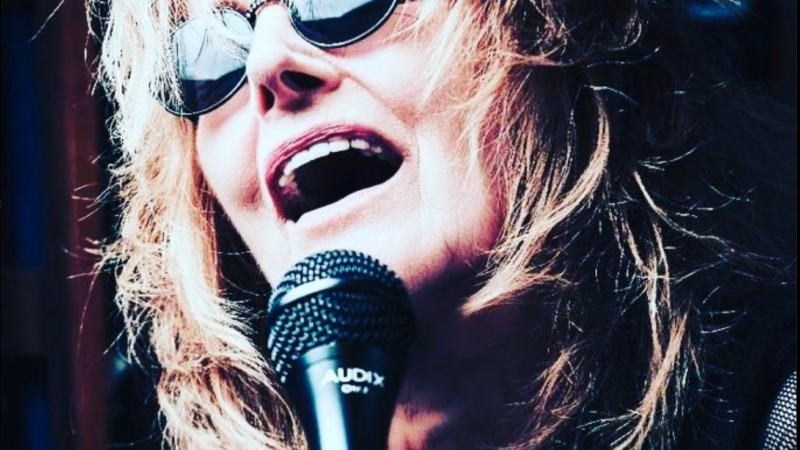 Denise Corales: Aguaturbia