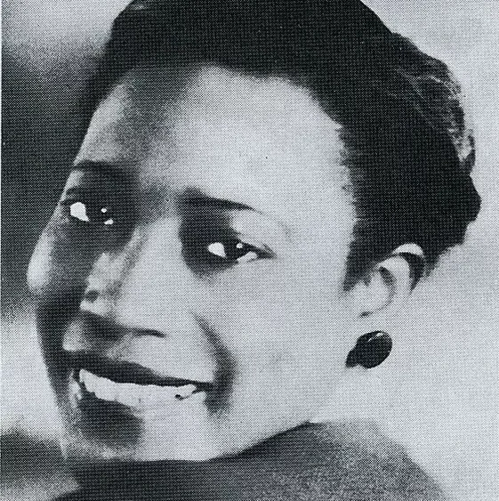 Georgia White: “Hot Nuts”